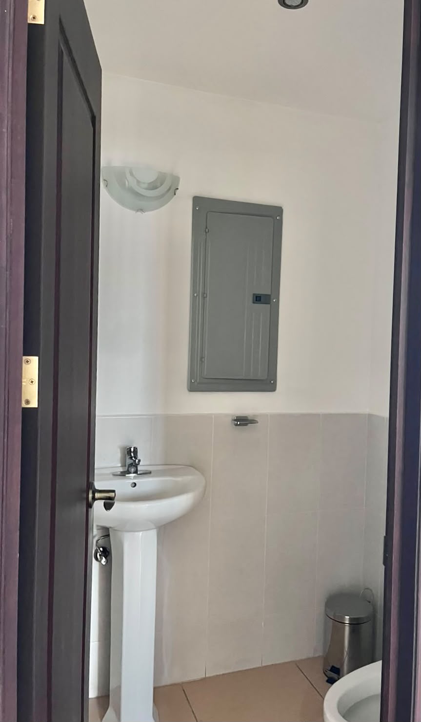 Baño de visitas del apartamento Madeleine